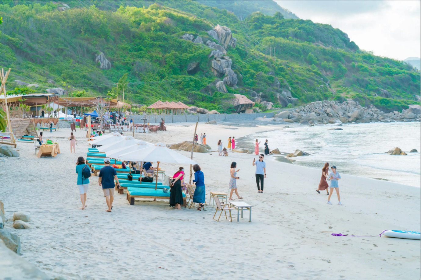 Gành Nhảy Beach - điểm check-in độc đáo cho tín đồ du lịch Nha Trang