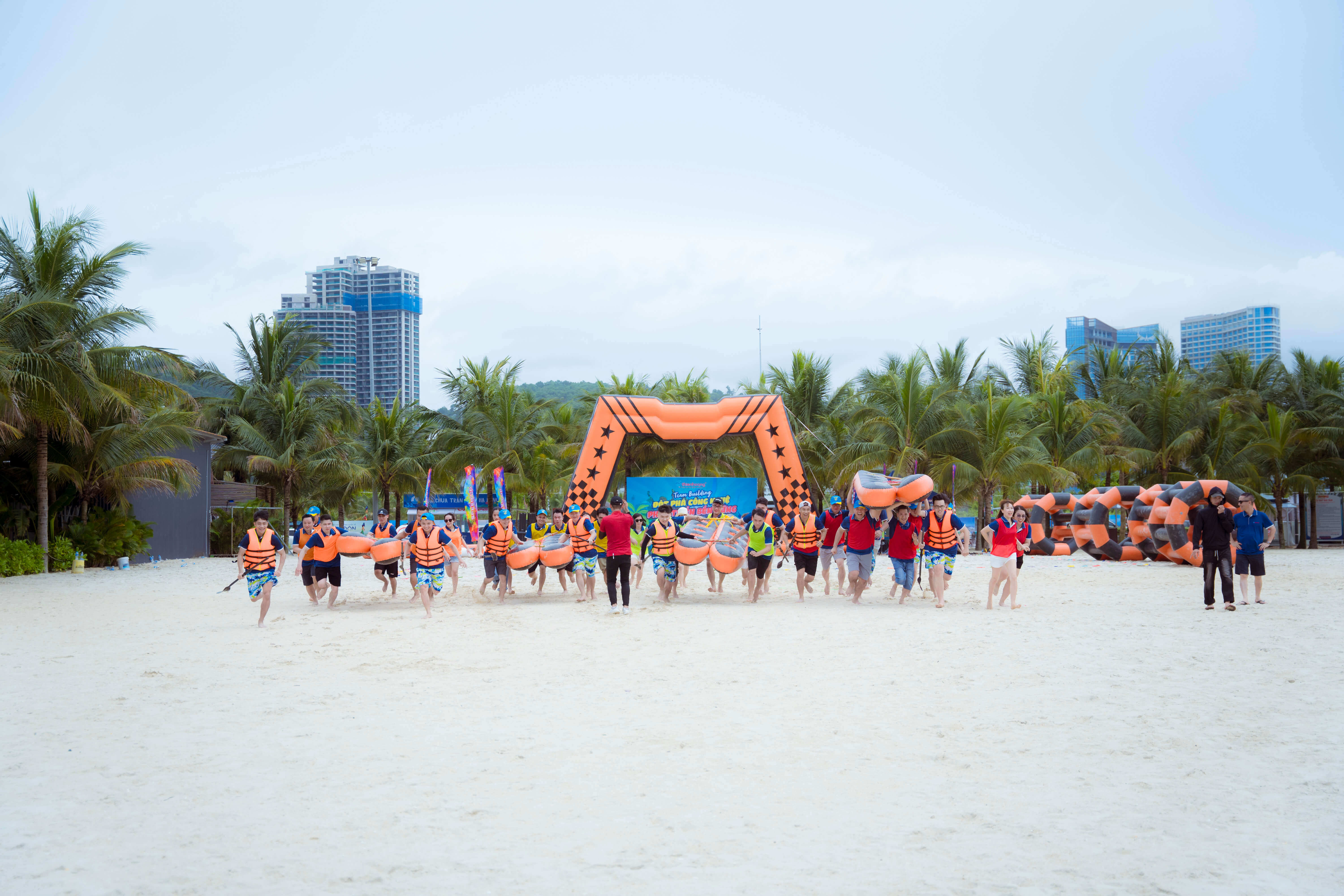 Teambuilding Bãi Biển: Sức Mạnh Tập Thể 4 team bai bien 1
